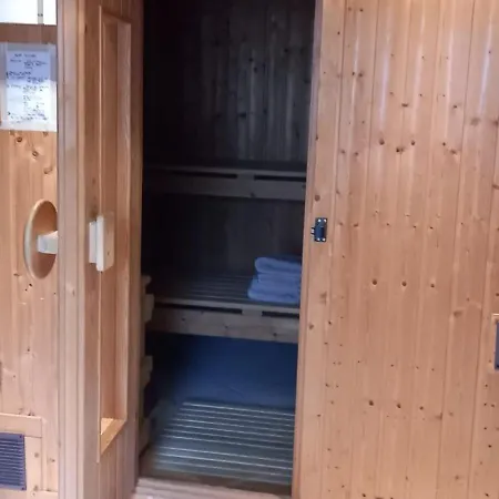 بيت للعطل Romantic Barn With Sauna *